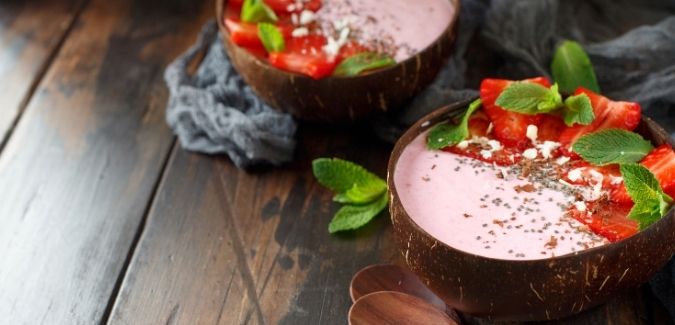 Strawberry and Banana Smoothie Bowl