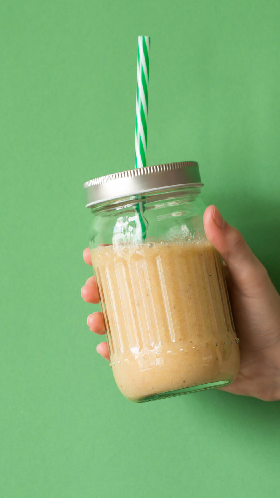 Making a Smoothie with Oats The Queen of Health